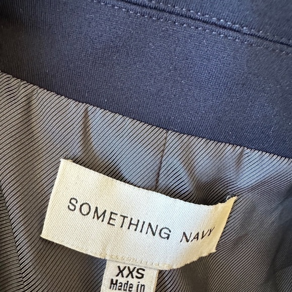 Like New ,Something Navy double breasted blazer, XXS, CB2129 - Picture 7 of 10
